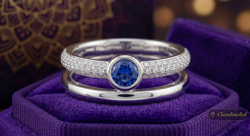 The Hourglass Pendant